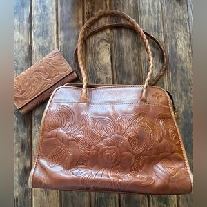 Patricia Nash Handbag & Wallet